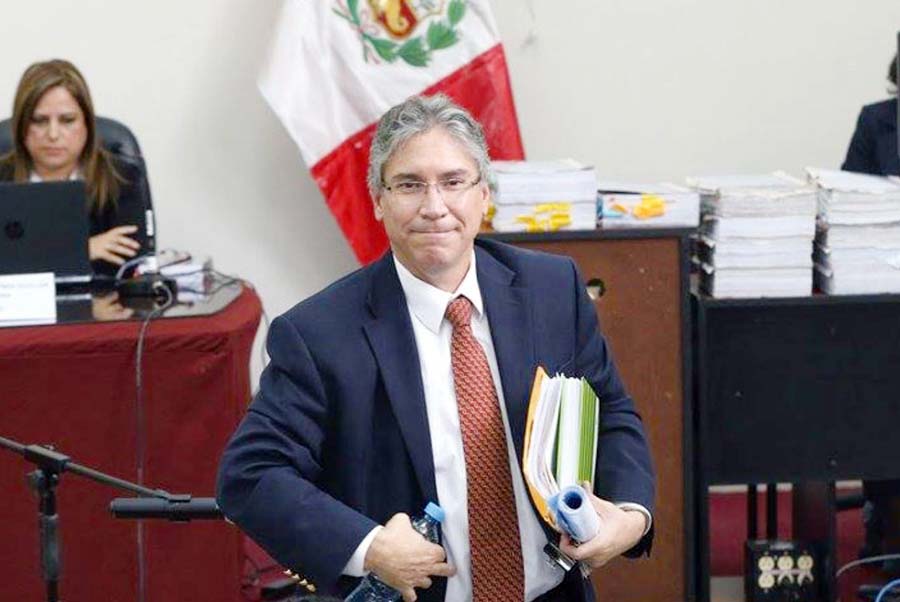 El ex ministro aprista Aurelio Pastor llegó a prisión por el caso Narcoindultos