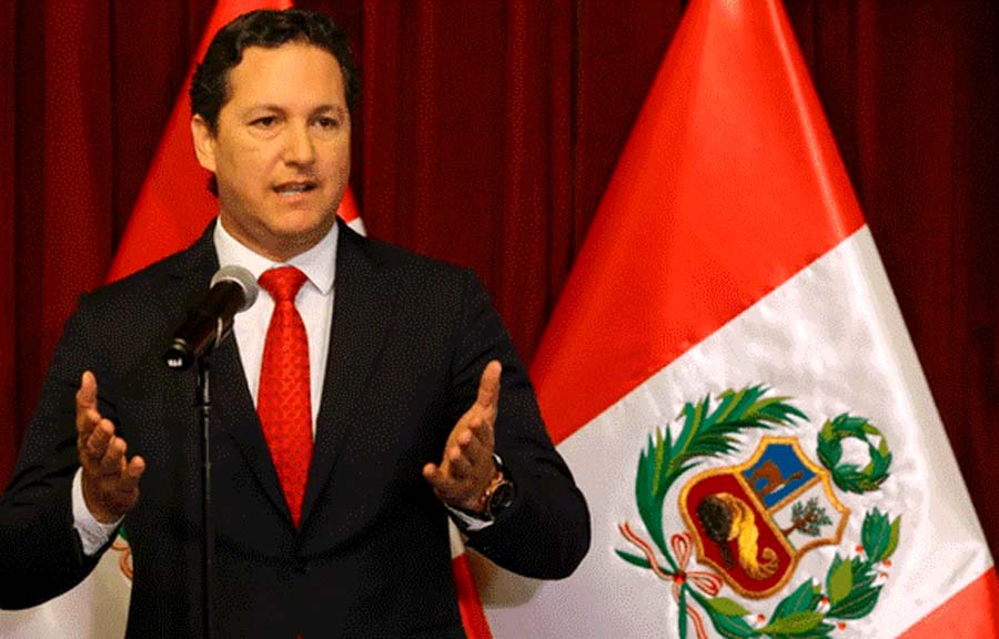 Salaverry corta vacaciones a congresistas Daniel Salaverry