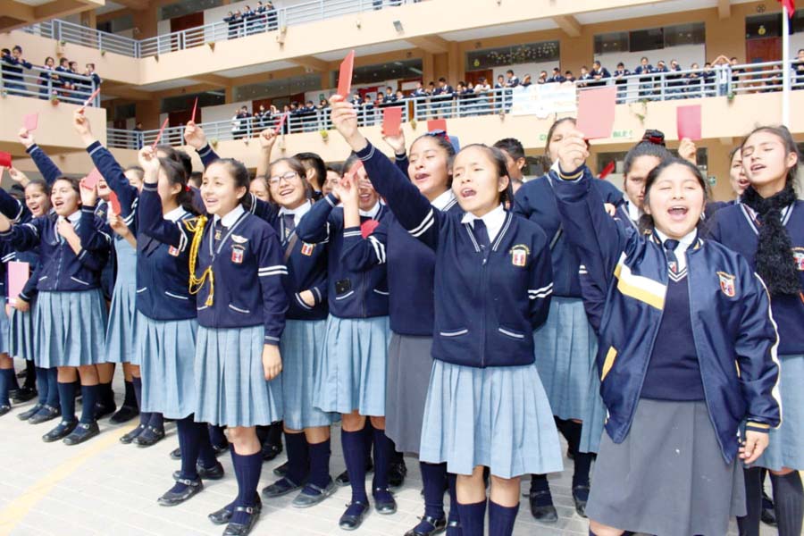 Colegios privados solo deben Cobrar cuota de ingreso Estudiantes