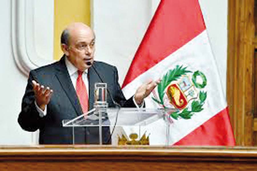 Hugo de Zela Martínez