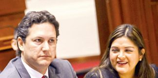 Daniel Salaverry y Karina Beteta