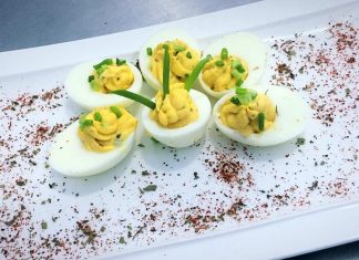Huevos rellenos