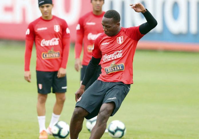 Luis Advíncula