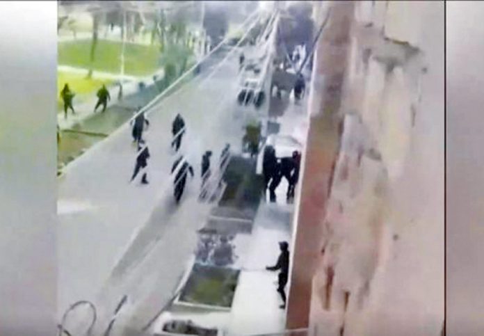 Enfrentamiento entre agentes de Serenazgo y varios ambulantes de nacionalidad venezolana