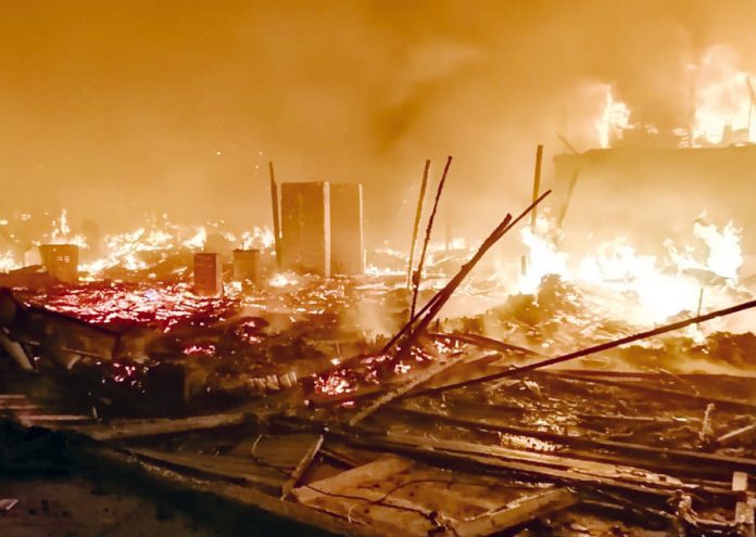 Incendio en el Callao dejó sin casa a 200 familias