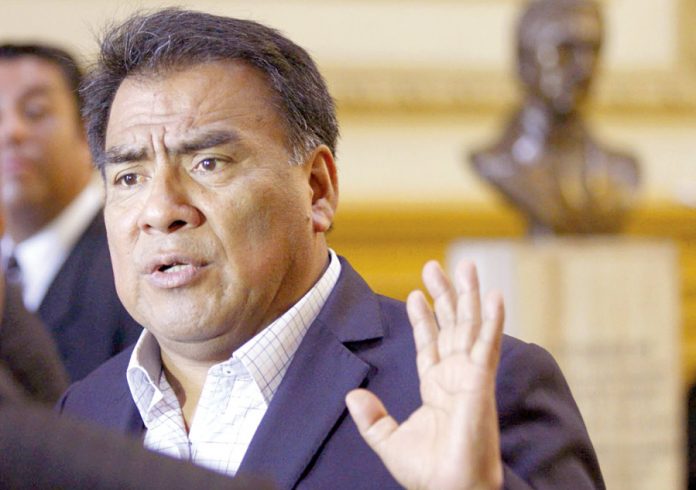 Javier Velásquez Quesquén