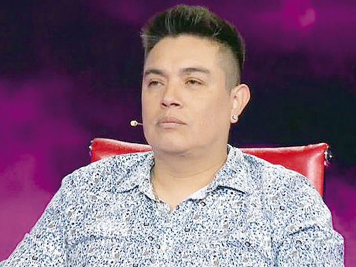 Leonard León