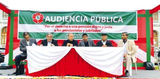 Congresista Justiniano Apaza (Jubilados)