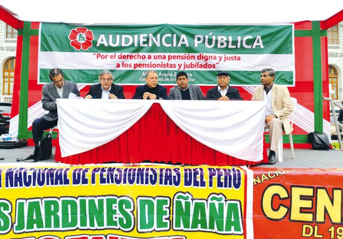 Congresista Justiniano Apaza (Jubilados)