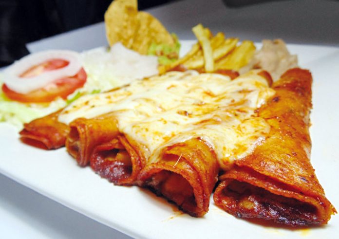 Enchiladas rojas