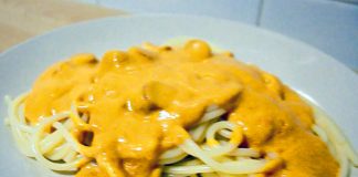 Espaguetis en salsa de curry