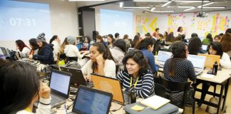 Economía mundial se supera gracias a labor de mujeres Mujeres trabajando