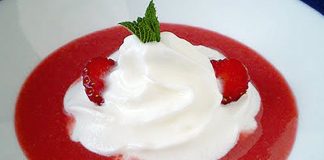 Sopa de fresas