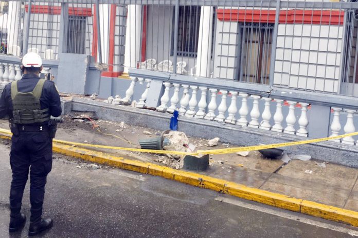 Unidad del Corredor Azul se estrelló contra embajada de Venezuela