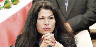 Yesenia Ponce salvó a la bancada oficialista Yesenia Ponce