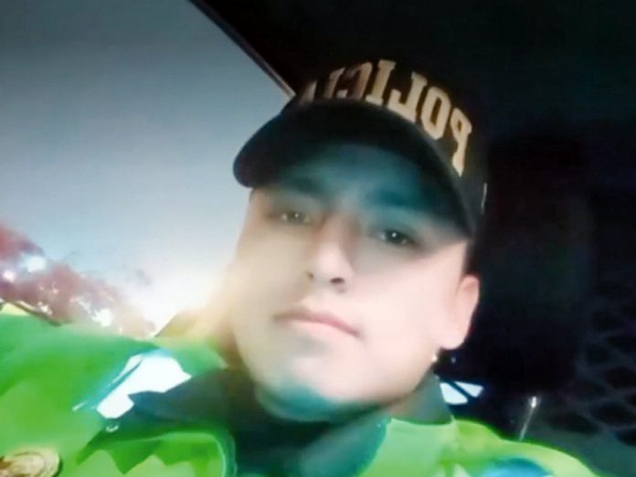 Policía disparó a taxista tras choque