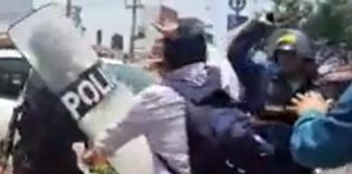 Alumnos de la UIGV se enfrentan a policías