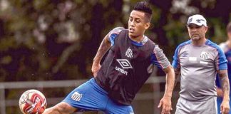 Santos le puso la cruz a Christian Cueva Christian Cueva