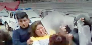Comerciantes se enfrentaron a policías