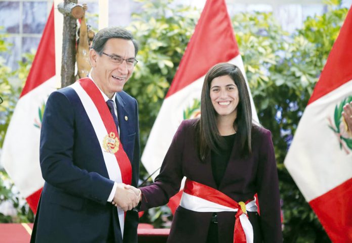 Titular del Ministerio de Economía y Finanzas (MEF), María Antonieta Alva Luperdi