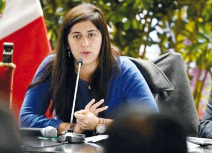 María Antonieta Alva