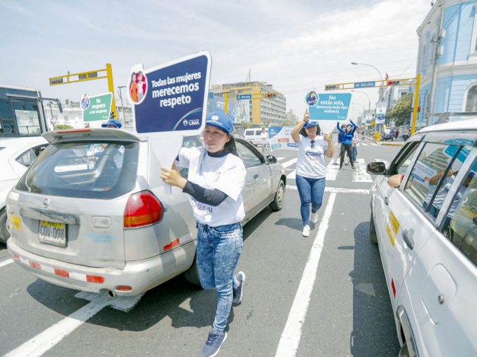 Sensibilizaron a choferes contra el acoso