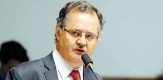 Marco Falconí afirma nadie lo mueve de la JNJ Marco Falconí