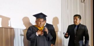 Abuelito de 89 años, Alejo Hermógenes Ruiz Rubio se gradúa como técnico electrónico