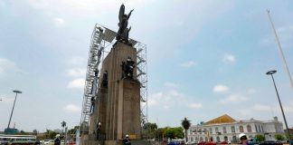 Inician estudios para restaurar monumento en homenaje a Miguel Grau Almirante Miguel Grau