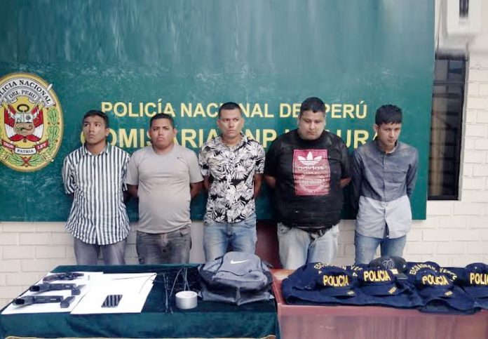 Delincuentes usaban chalecos de la PNP