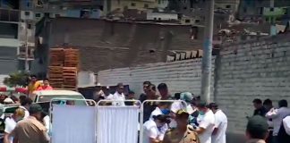 Encuentran mujer sin vida en caja de cartón