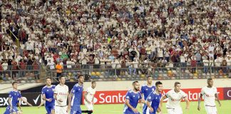 Universitario de Deportes enfrenta a Cerro Porteño