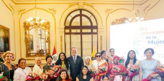 14 mujeres destacadas recibieron reconocimiento