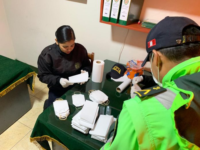 Policías realizan loable labor a favor de los más necesitados