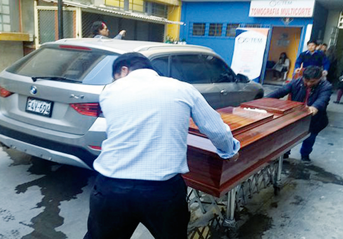 Padre de familia muere tras ser embestido por auto