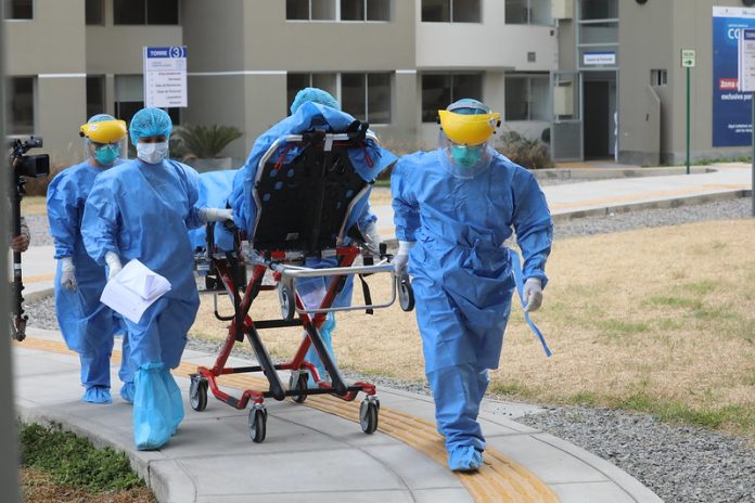 La unidad de trabajo COVID-4 se encarga del traslado de las personas infectadas