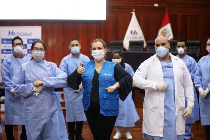 Médicos extranjeros se sumaron a equipo de lucha contra COVID-19