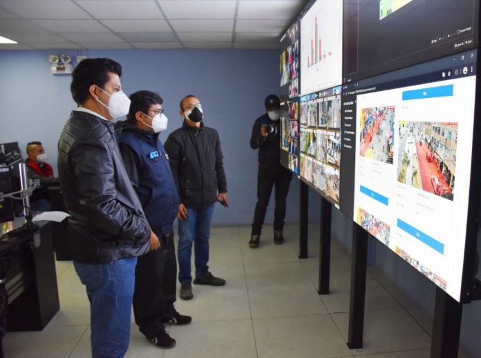 Controlarán afluencia de personas en mercados con cámaras de videovigilancia