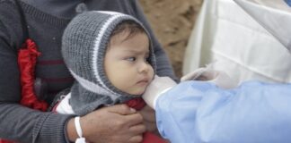 Vacunan contra la influenza a niños y adultos mayores de SJL