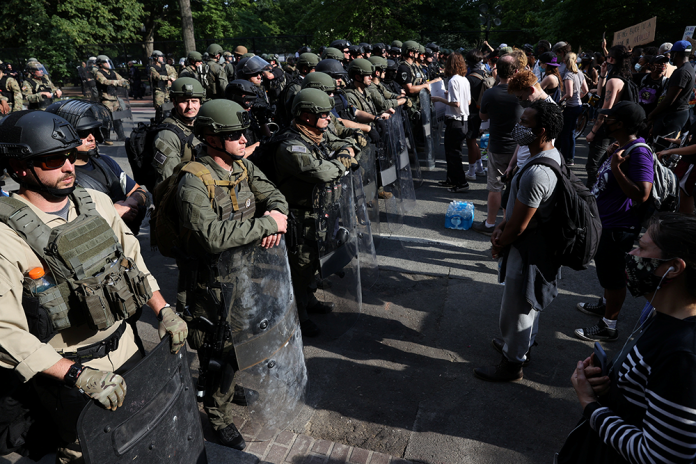 Efectivos que resguardaron protestas en EE.UU. dieron positivo a coronavirus