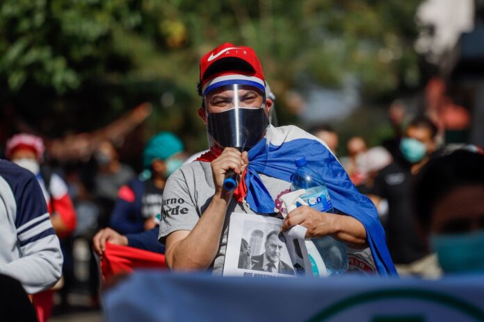 Disturbios en Paraguay por retroceso a cuarentena Disturbios en Paraguay por retroceso a cuarentena