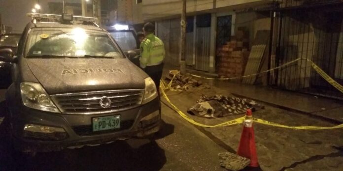 Tres venezolanos meten dos balazos a su compatriota en Chorrillos