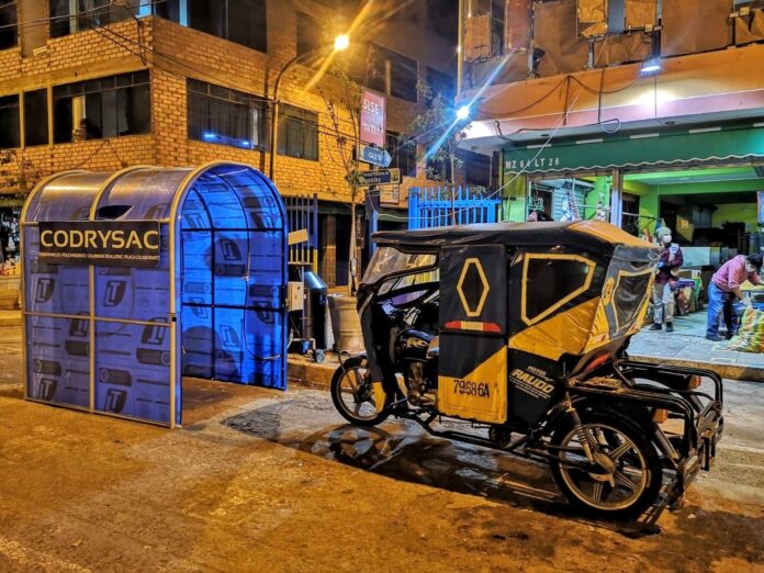 Continúan cabinas solidarias de desinfección anticovid gratuito
