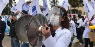 Médicos del Perú realizaron primer día de huelga Médicos del Perú realizaron primer día de huelga