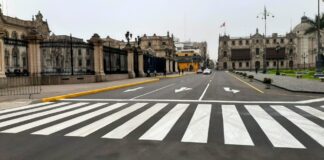 Realizan mantenimiento de señalización vehicular en el centro de Lima Centro de Lma
