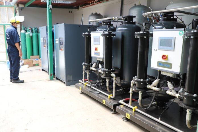 Gobernador de Amazonas implementa dos plantas de oxígeno