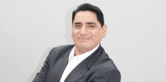 Carlos Álvarez