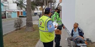 Ladrón hambriento cae robando en vehículo