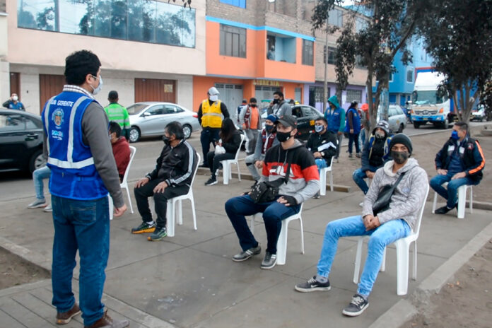 Municipalidad de Comas realiza pruebas Covid-19 a mototaxistas