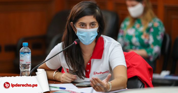 María Antonieta Alva